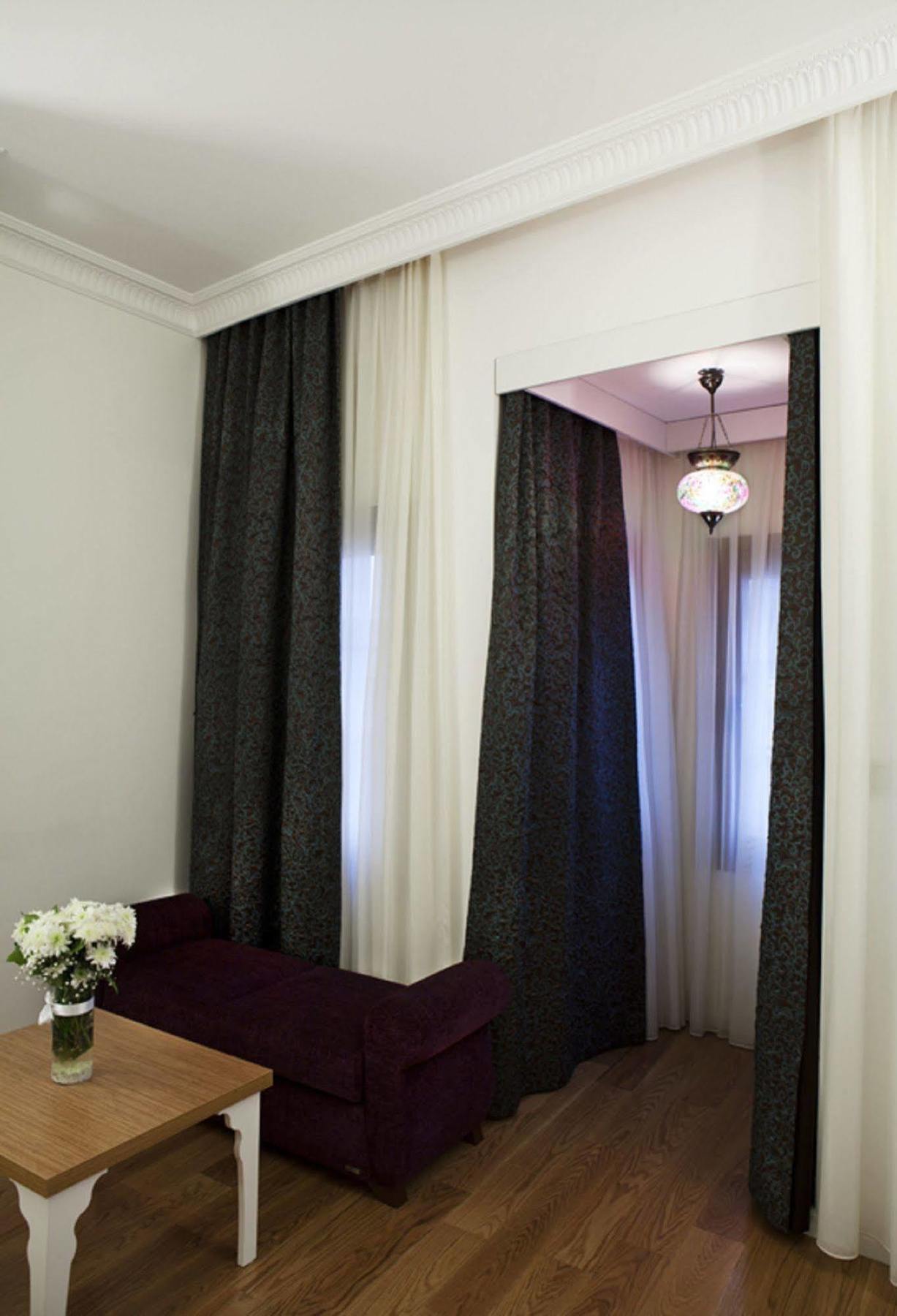 Jakaranda Hotel Istambul Exterior foto