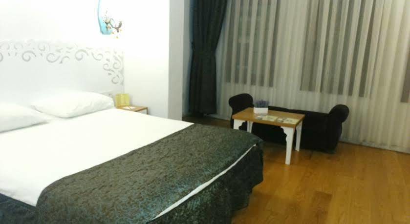 Jakaranda Hotel Istambul Exterior foto
